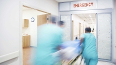 Physicians rushing into surgery Physicians rushing into surgery