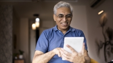 Patient reviewing medical record virtually Patient reviewing medical record virtually